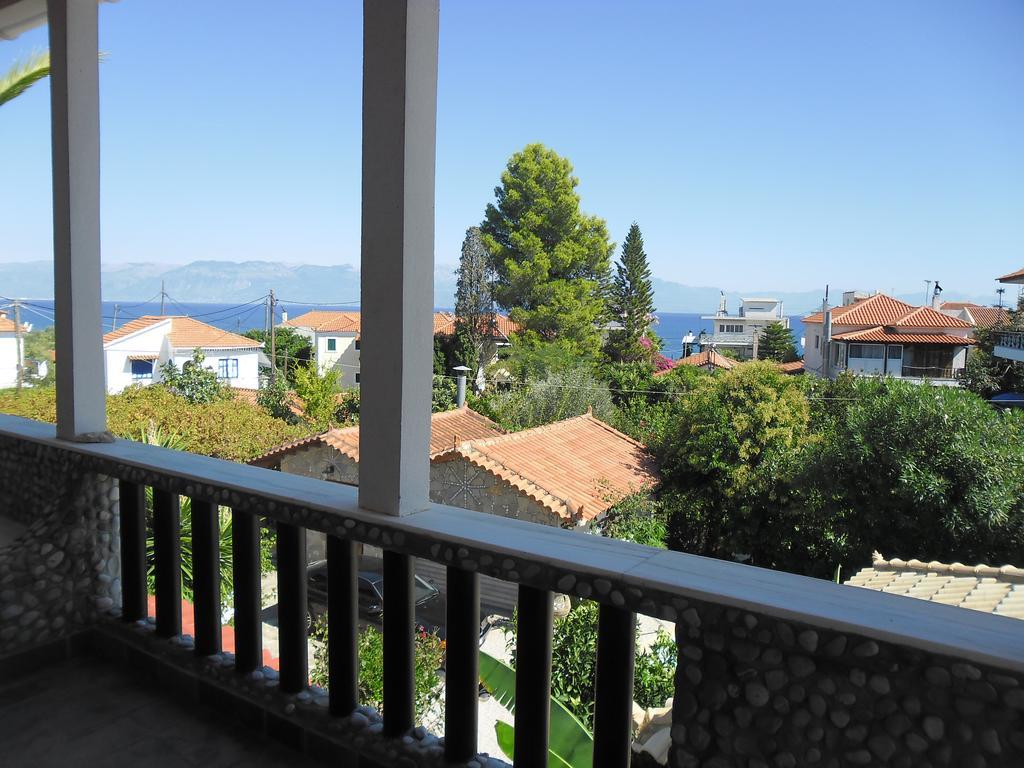 Villa Maria Chrani Exteriör bild